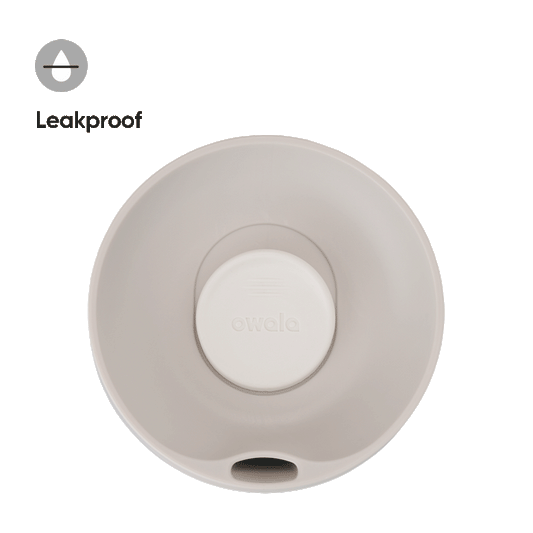Owala SmoothSip Slider 20 oz Shy Marshmallow "Pre-Venta"