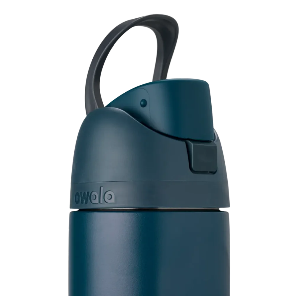 Owala FreeSip 24 oz Winter Nights "Pre-Venta"