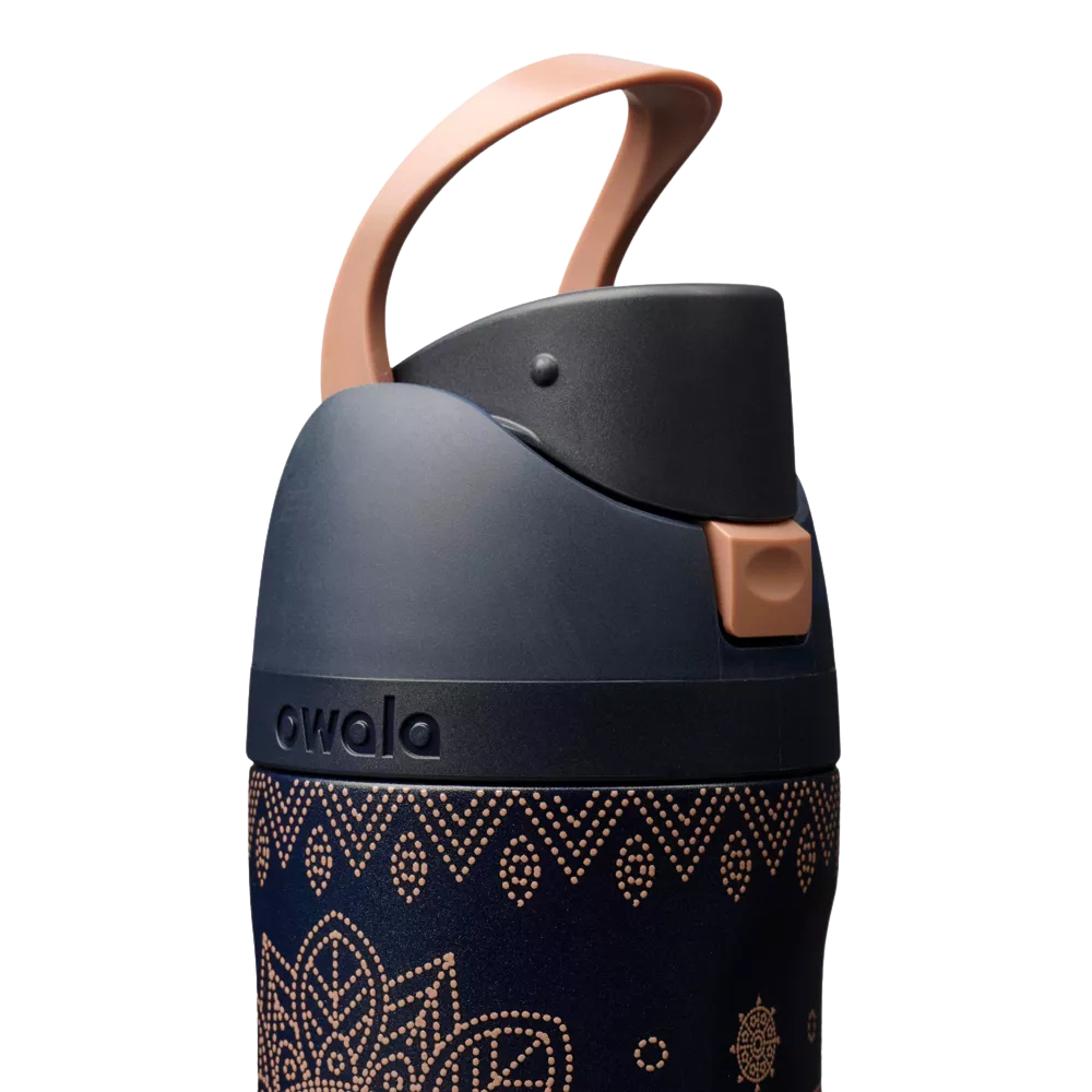 Owala FreeSip 24 oz Midnight Rodeo