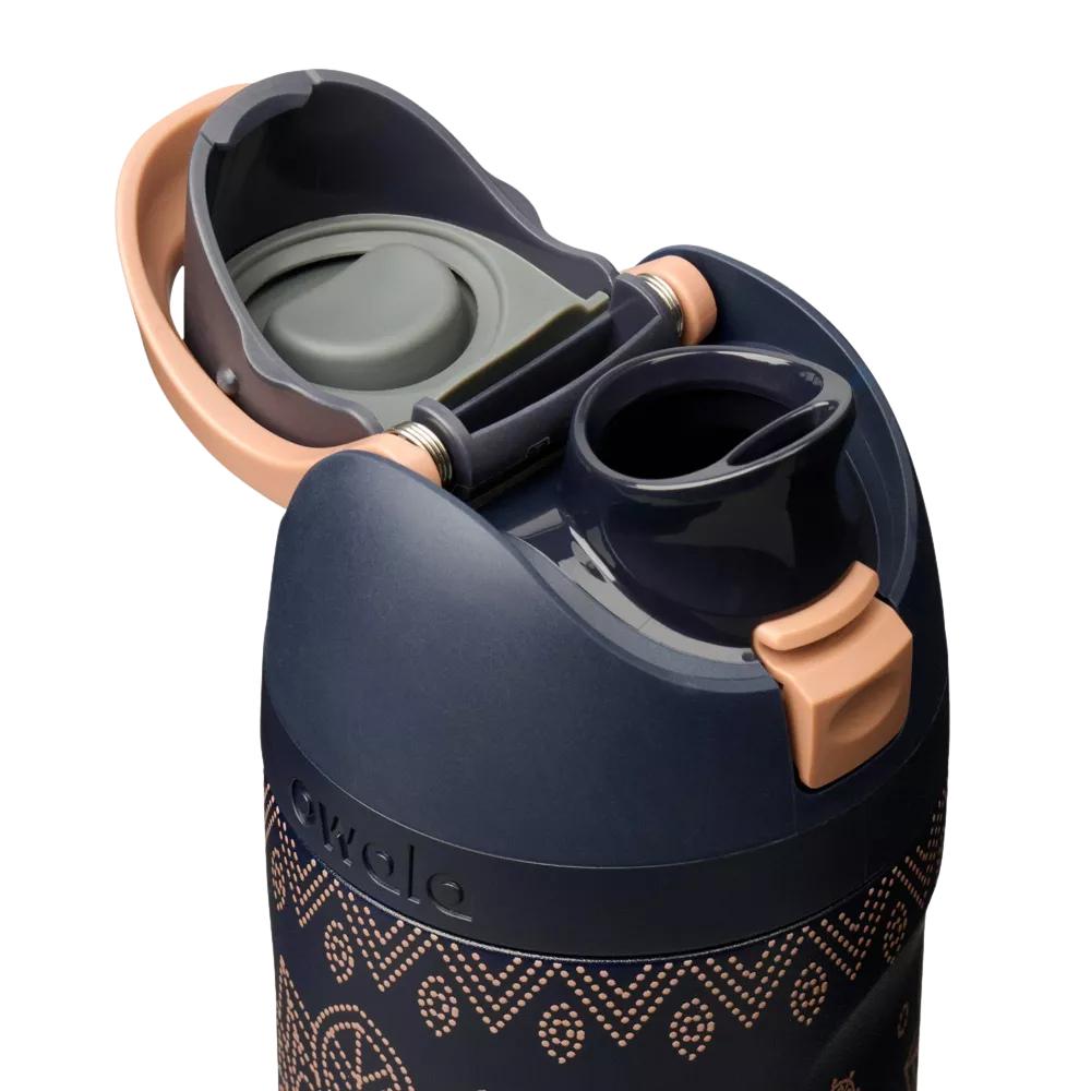 Owala FreeSip 24 oz Midnight Rodeo