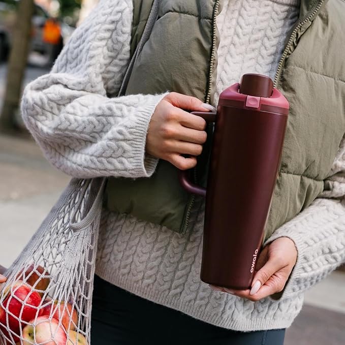 Owala FreeSip Tumbler 40 oz Black Cherry "Pre-Venta"