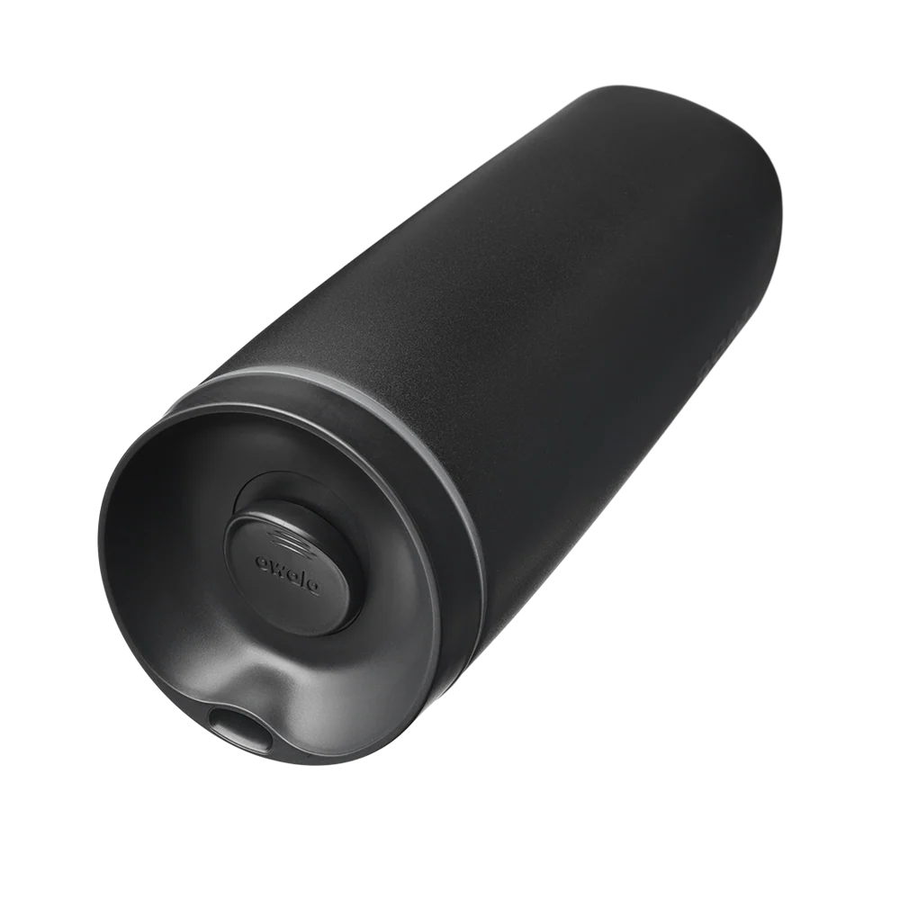 Owala SmoothSip Slider 20 oz (Cerámico) - Very, Very Dark "Pre-Venta"