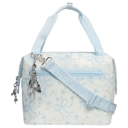 Lonchera 10 Latas LoveShackFancy en Coquette Bow Winter Ice "Pre-Venta"