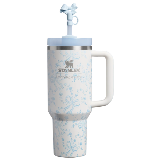 Termo 40 oz LoveShackFancy en Coquette Bow Winter Ice "Pre-Venta"