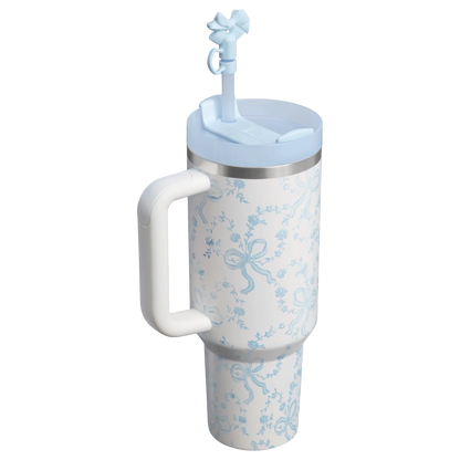 Termo 40 oz LoveShackFancy en Coquette Bow Winter Ice "Pre-Venta"