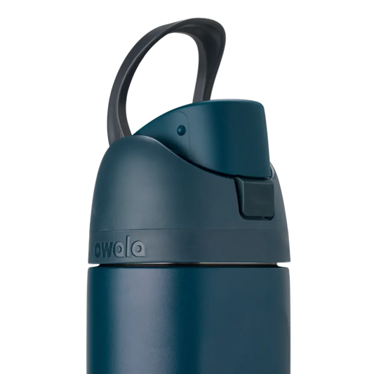 Owala FreeSip 24 oz Winter Nights "Pre-Venta"